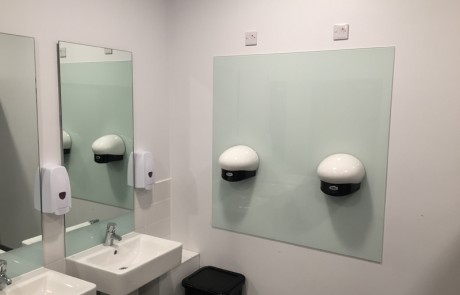 Sanitary Glass Splashguards