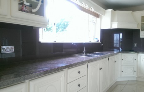 Violet Glass Splashback