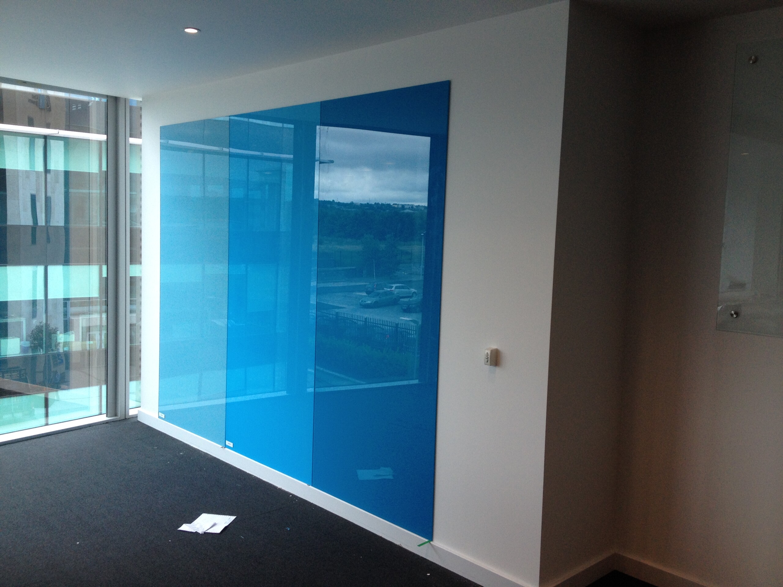 Nsg Coloured Glass Walls 6 Colour Panel Feature Wall 004 Scaled