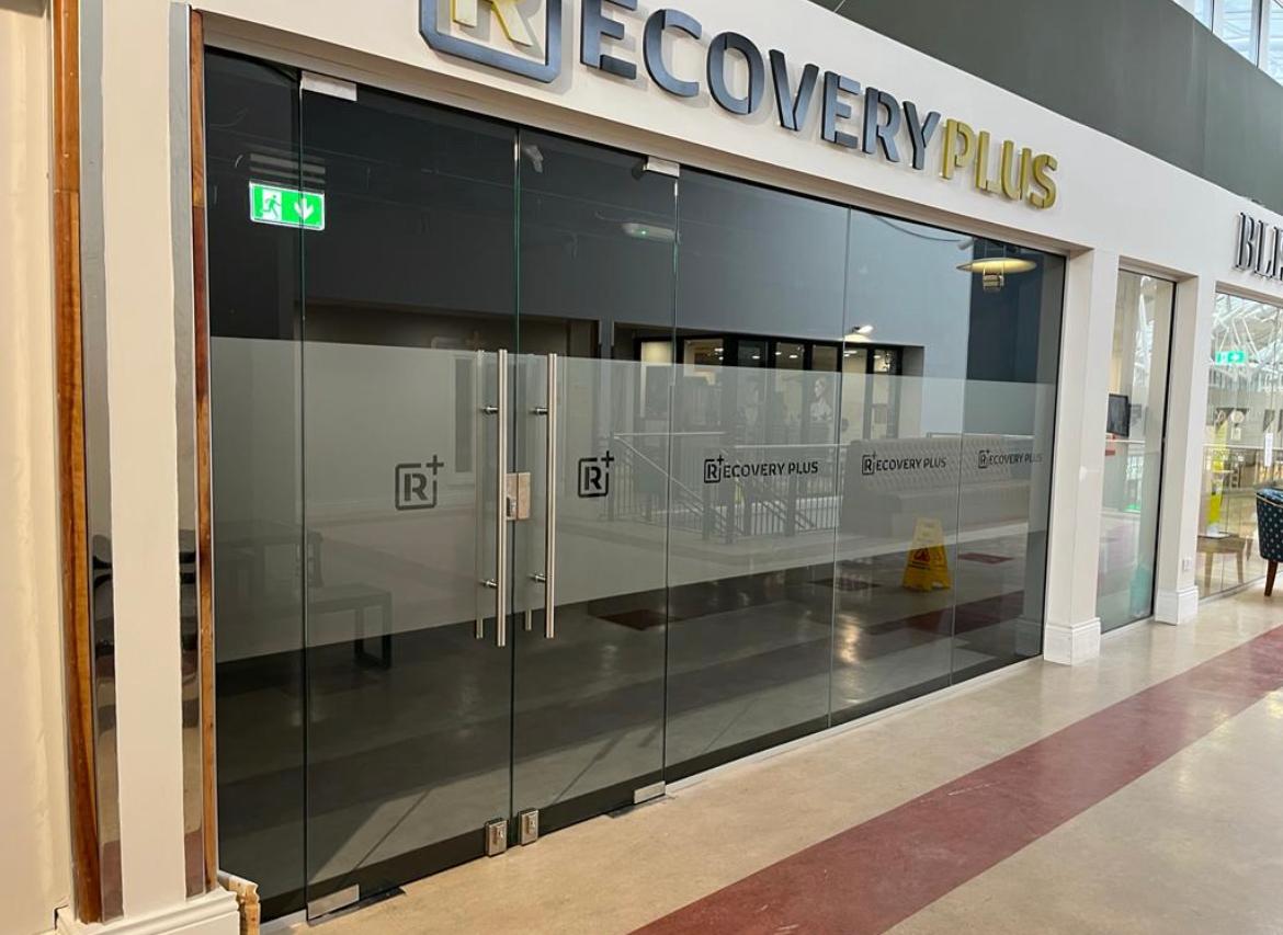 Nsg Glass Shopfronts 8 Full Glass Shop Front 006 1