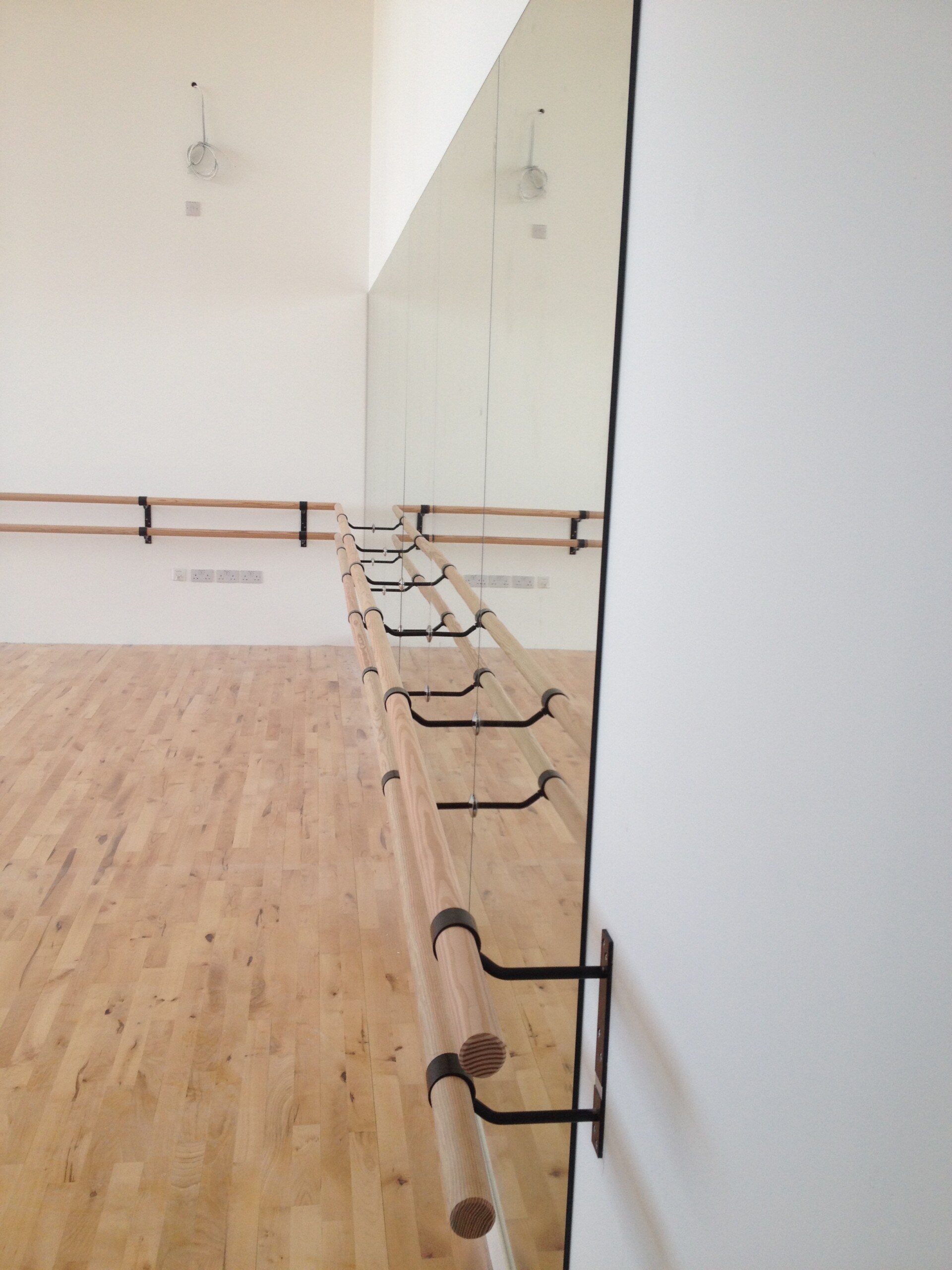 Gym Mirror With Ballerina Rail Scaled