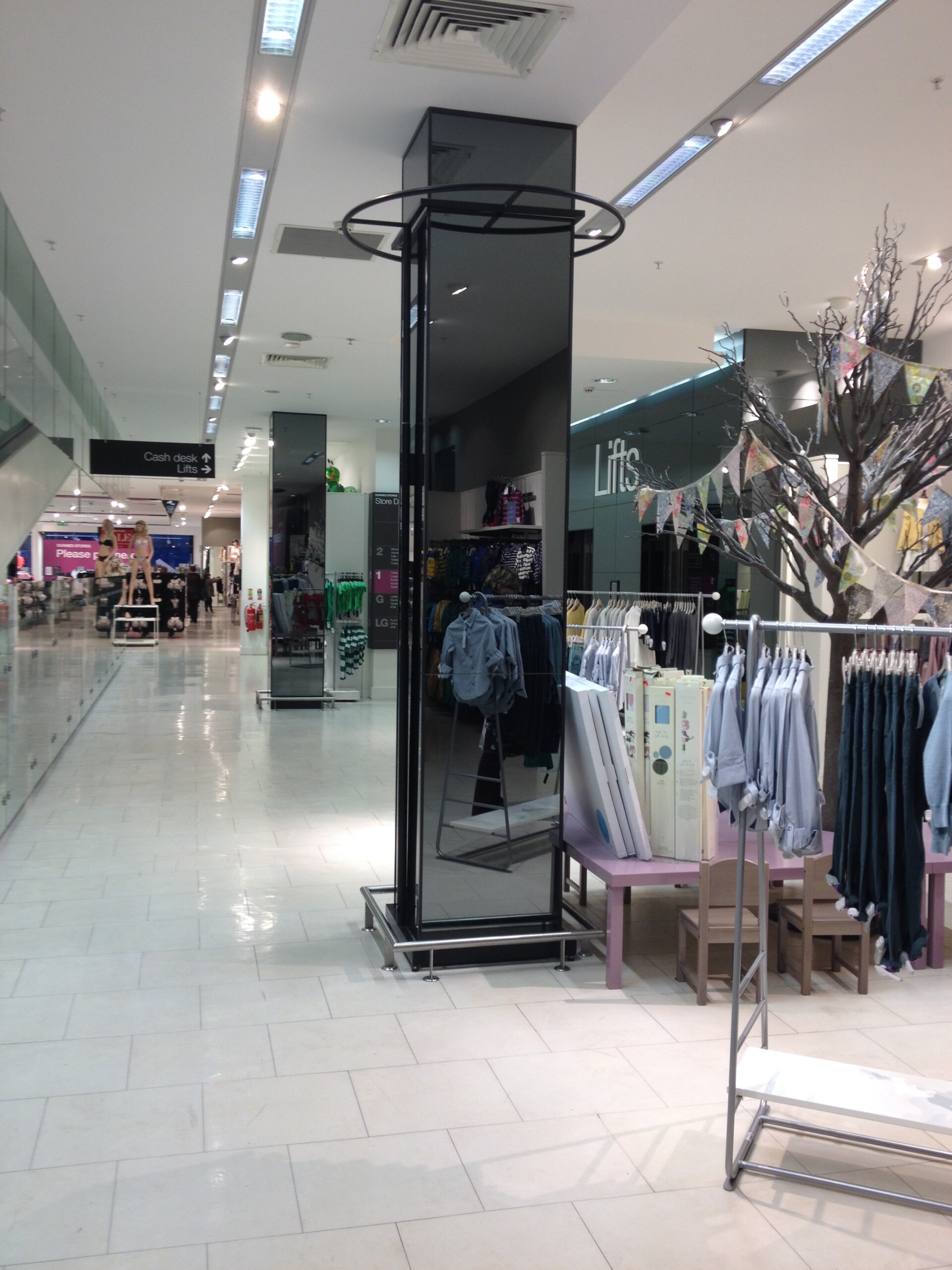 Nsg Commercial Mirror Fit-Outs 2 Retail Bronze Mirror Pillar 003 Scaled