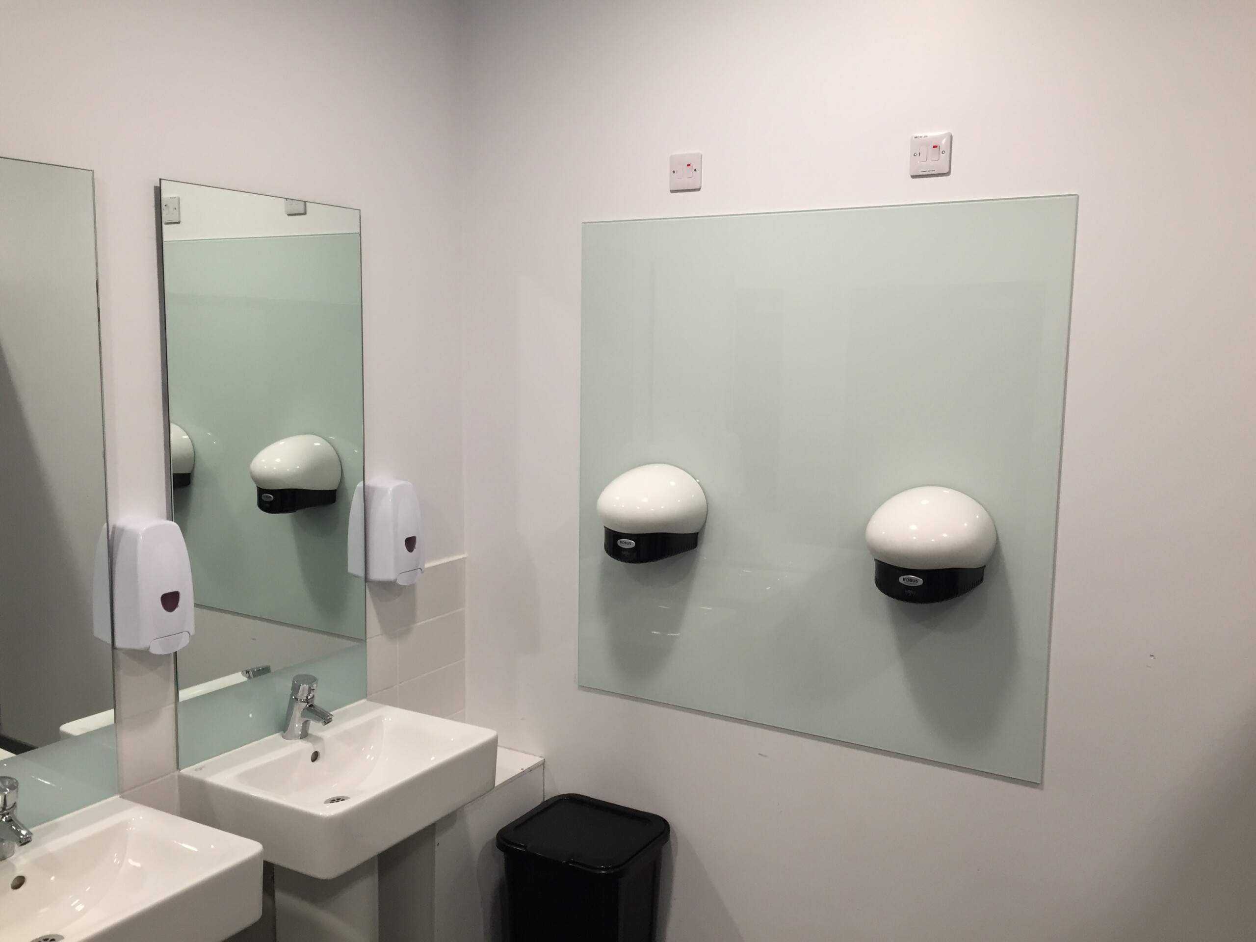 Nsg Coloured Glass Walls 1 White Splashback In Wc 007 Scaled