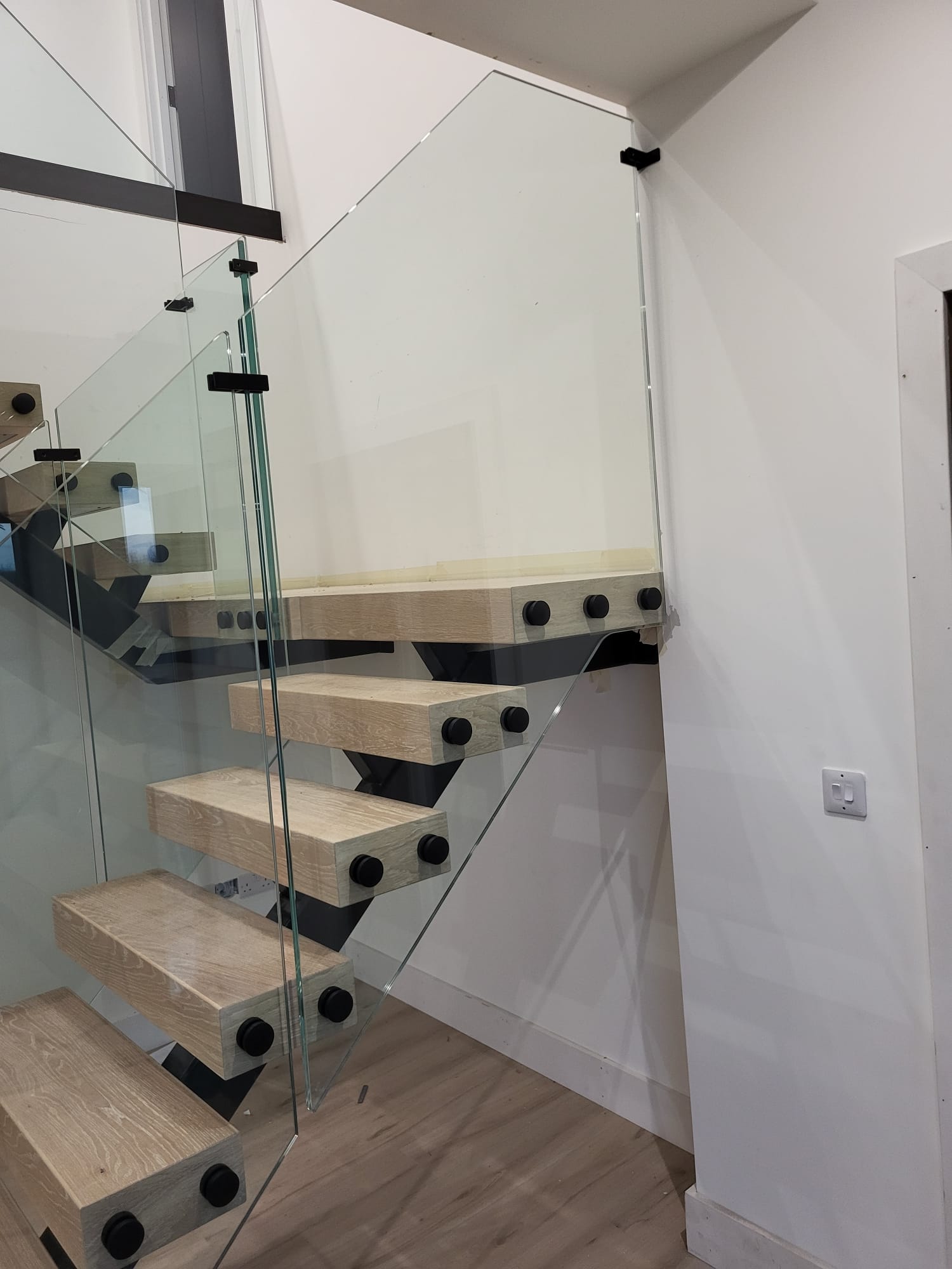 A31F40D8 E1A4 4237 8F8A 2C2C91B96D65