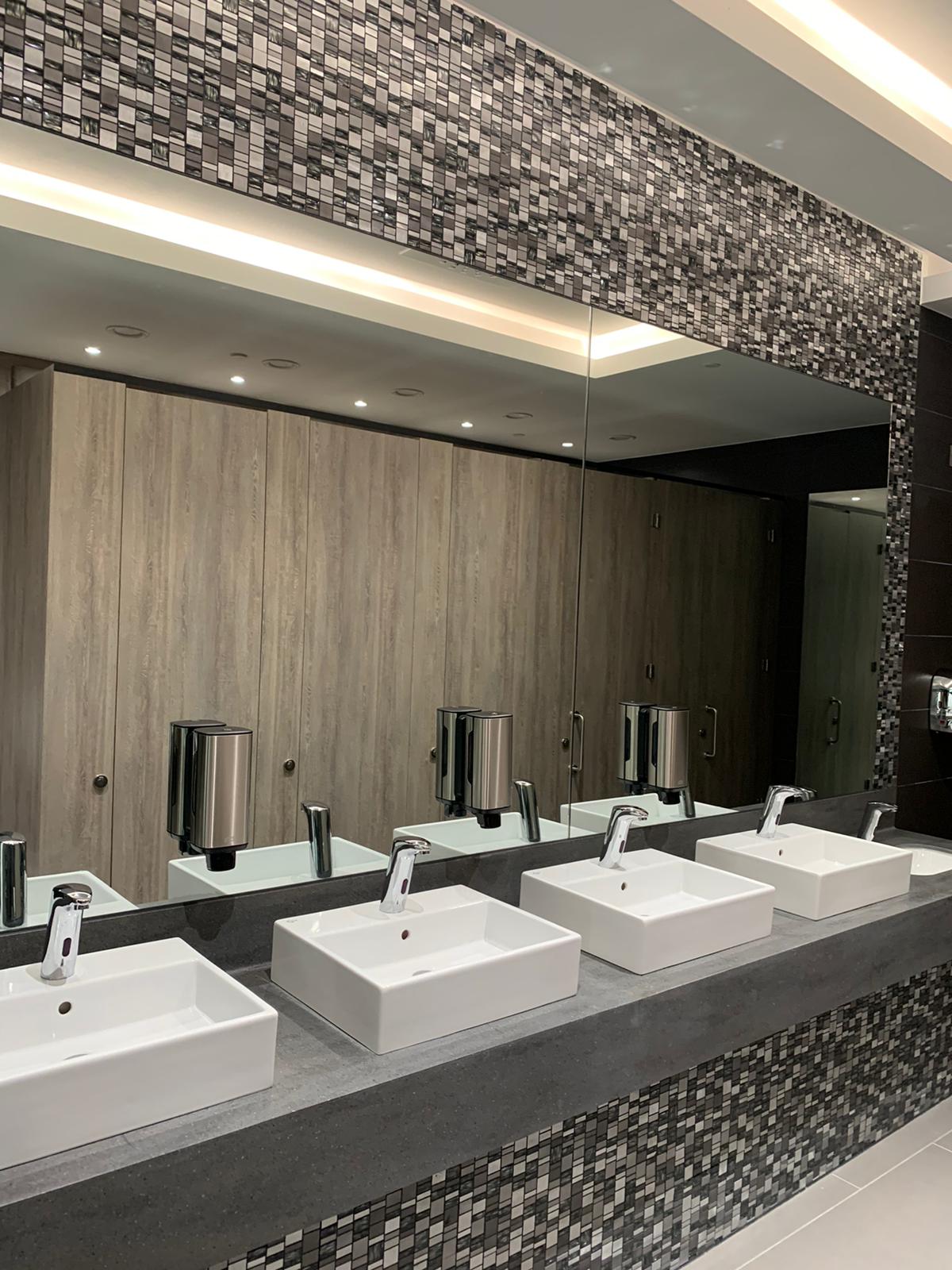 Bathroom Mirrors Hospitality 005 2