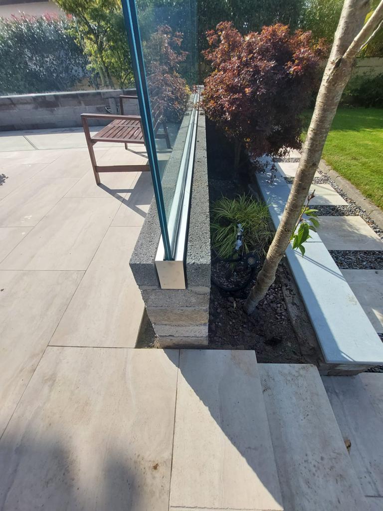 External Balustrade Glazing 009