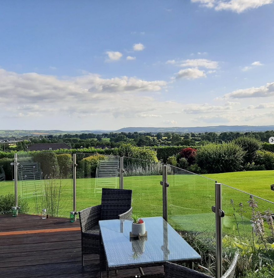 External Glass Barriers 3 Faceted Glass Panels And Steel Post Glass Guarding