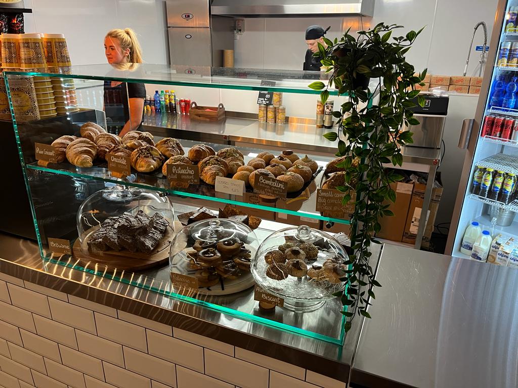 Glass Display Case 0012 Glass Display Case 0012