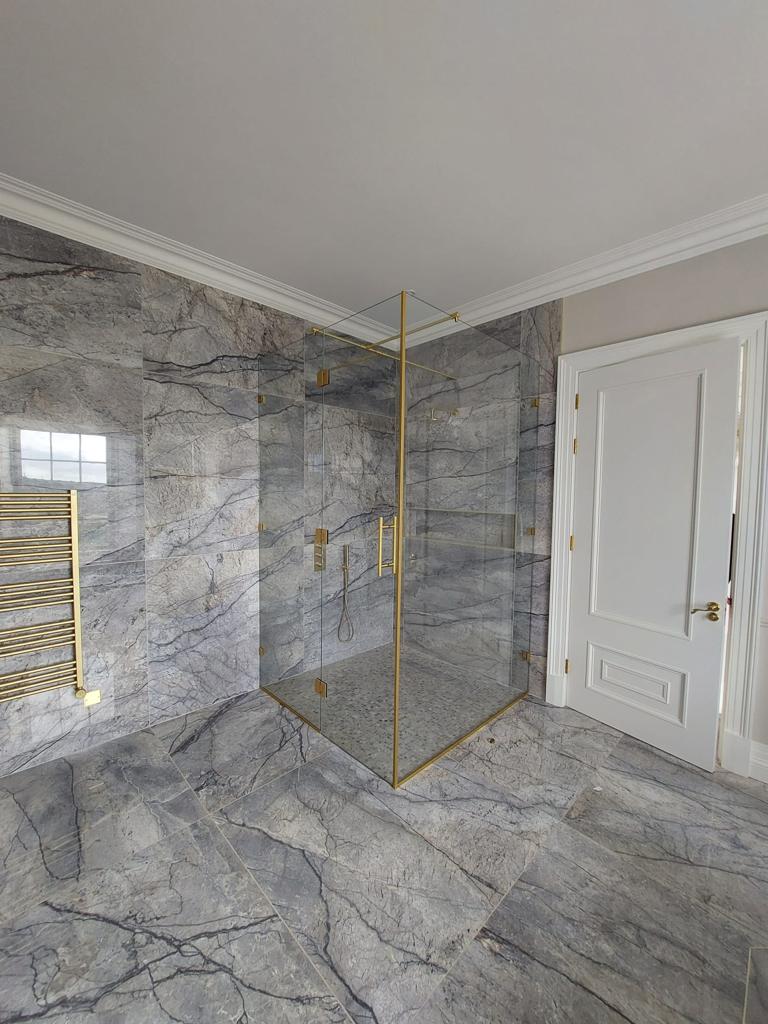 Shower Enclosure Brass 004