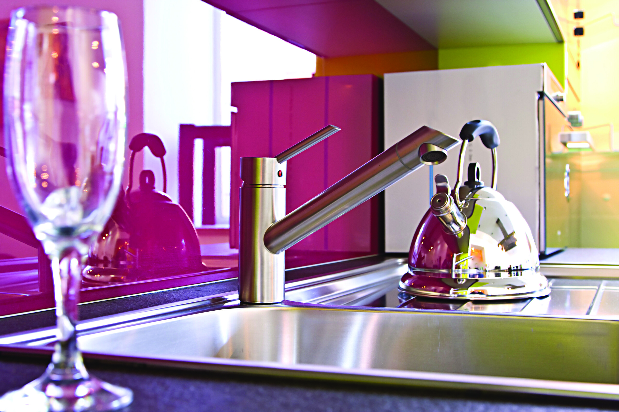 Nsg Glass Splashbacks 4 Shutterstock 10625197 Scaled