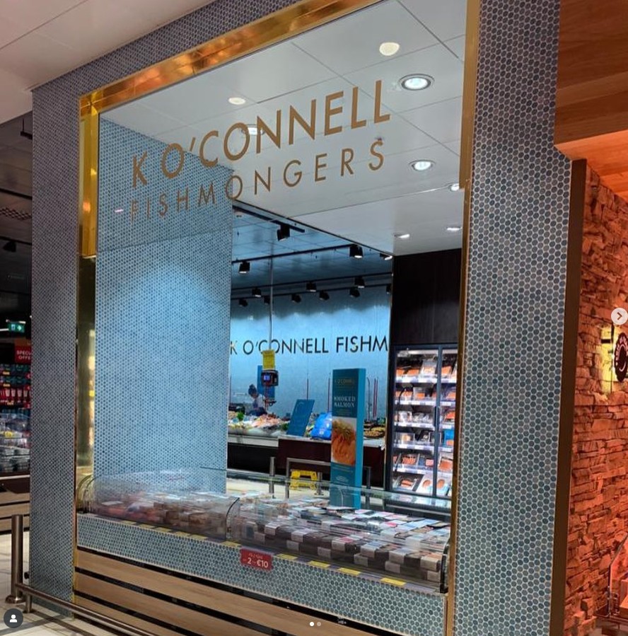 Glass Screen In Retail Setting